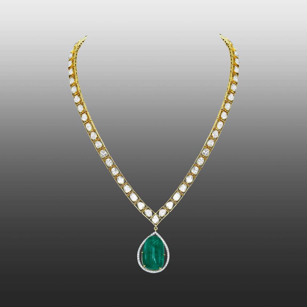 Emerald Pendant Polki Necklace with Symmetrical Polkis